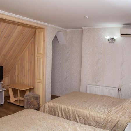 Piligrim 2 Hotel Mykolajiv Buitenkant foto