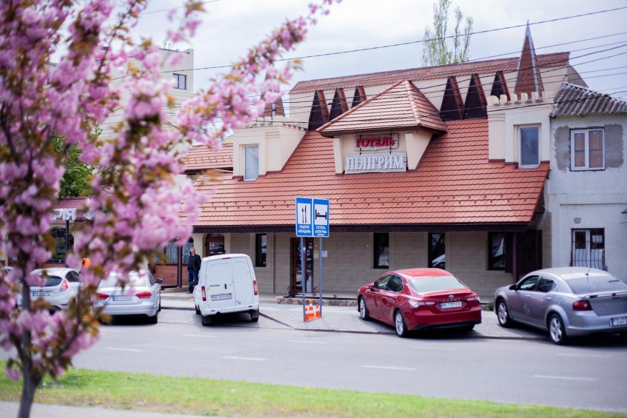 Piligrim 2 Hotel Mykolajiv Buitenkant foto