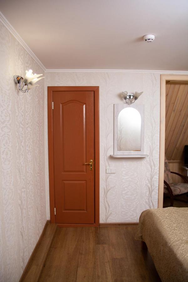Piligrim 2 Hotel Mykolajiv Buitenkant foto