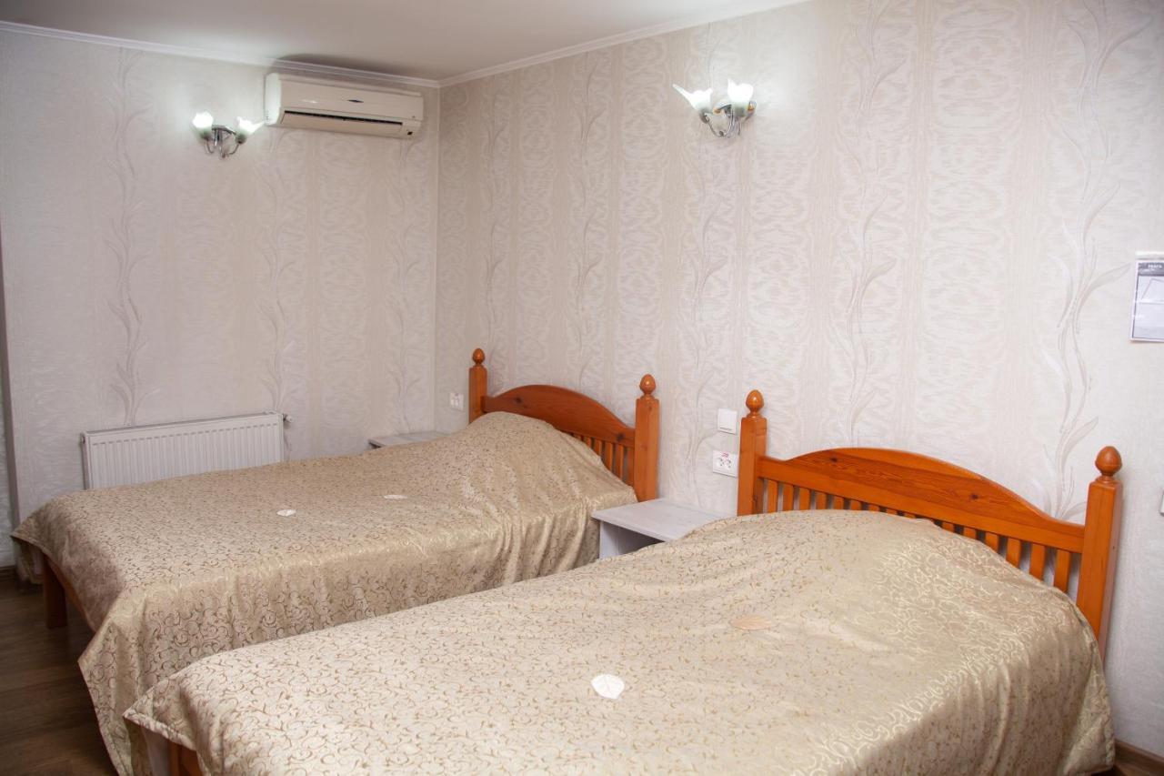 Piligrim 2 Hotel Mykolajiv Buitenkant foto