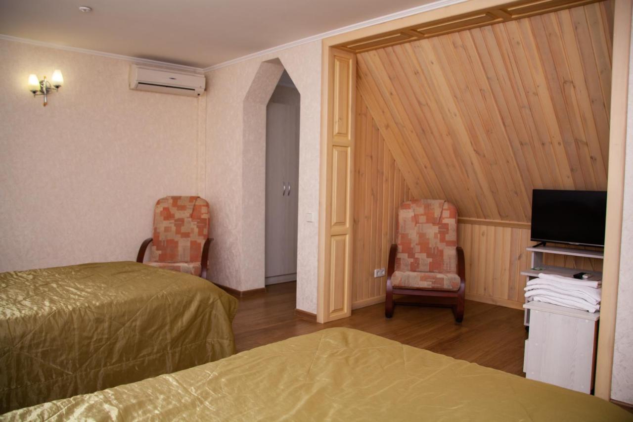 Piligrim 2 Hotel Mykolajiv Buitenkant foto